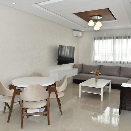 Lovely Apartment With Pool & Gym Kenitra Kültér fotó