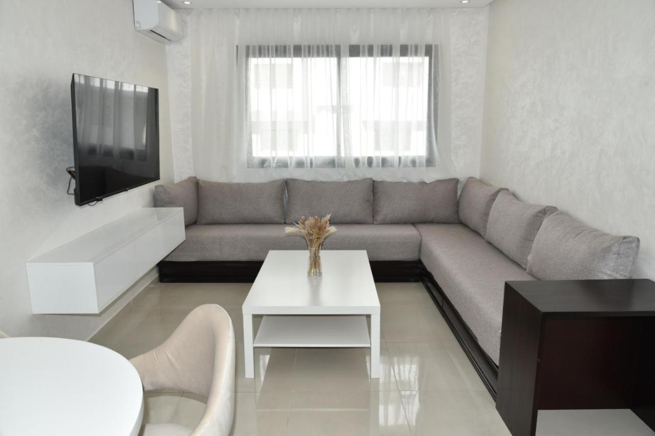 Lovely Apartment With Pool & Gym Kenitra Kültér fotó